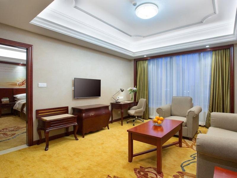 Vienna International Hotel Zhuzhou エクステリア 写真